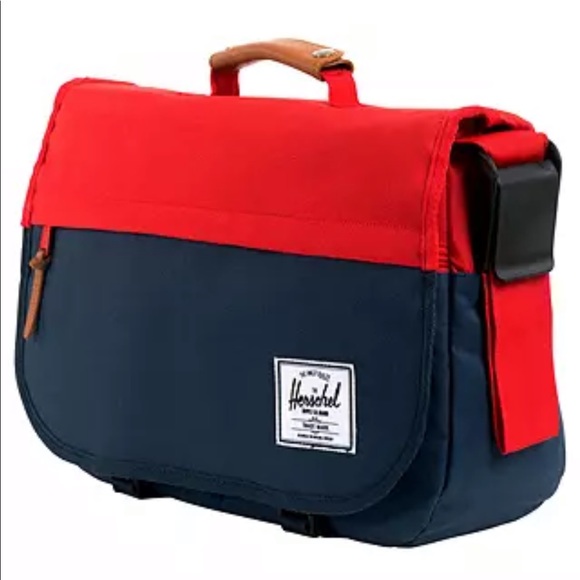 Herschel Supply Company Handbags - Hershel Sanford Messenger ~ tech savvy canvas bag!